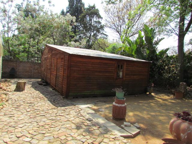 6 Bedroom Property for Sale in Eldoraigne Gauteng