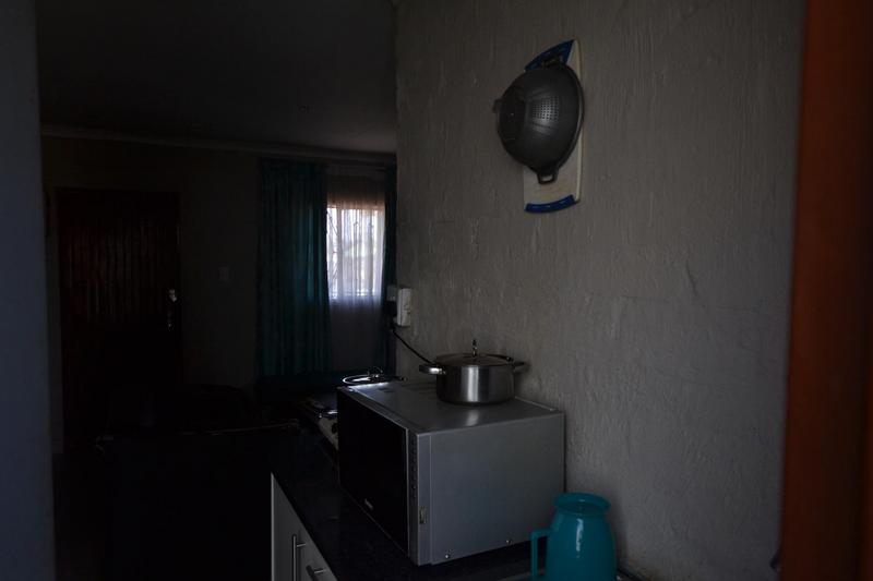 2 Bedroom Property for Sale in Olievenhoutbosch Gauteng