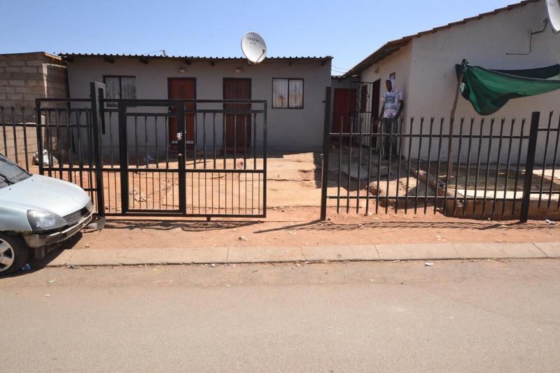 2 Bedroom Property for Sale in Olievenhoutbosch Gauteng