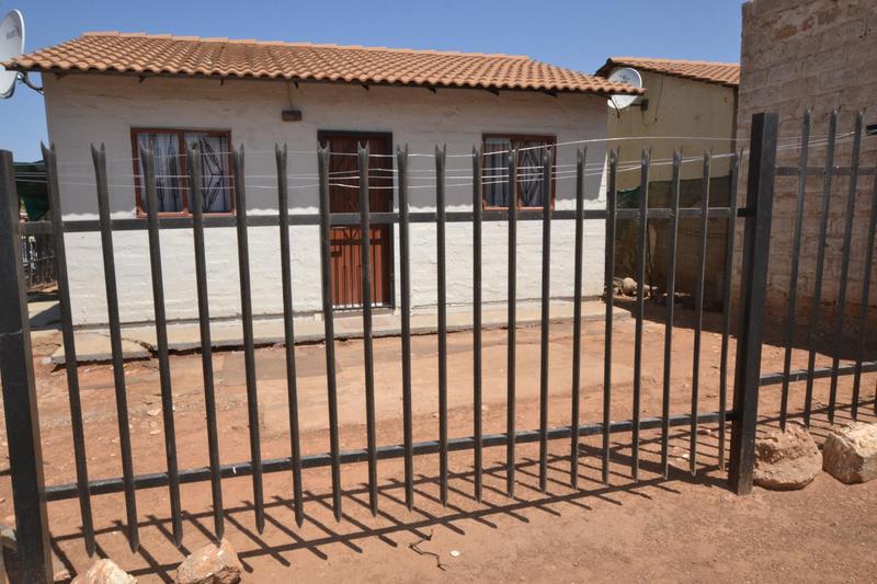 2 Bedroom Property for Sale in Olievenhoutbosch Gauteng