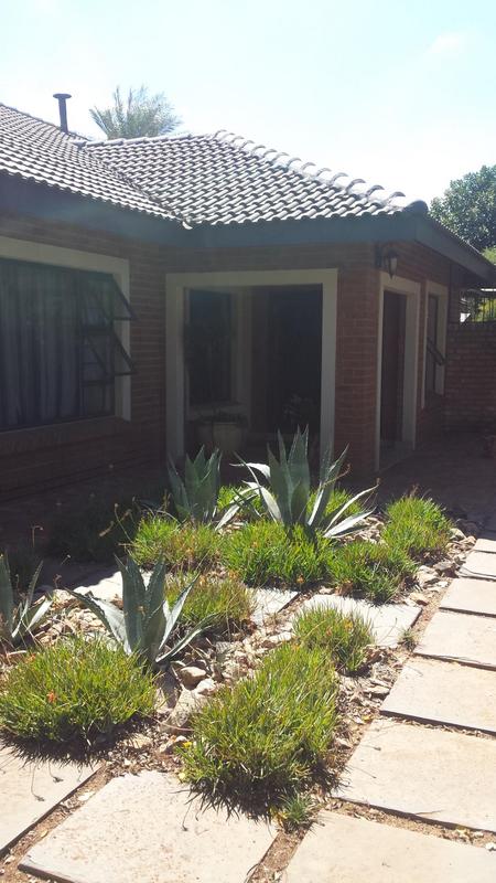 3 Bedroom Property for Sale in Knopjeslaagte Gauteng