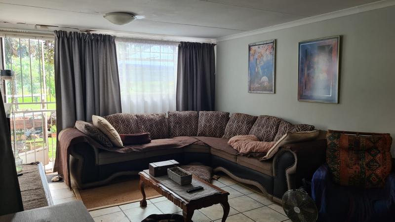 3 Bedroom Property for Sale in Knopjeslaagte Gauteng