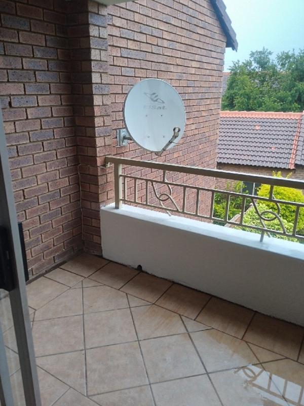 2 Bedroom Property for Sale in Mooikloof Ridge Gauteng