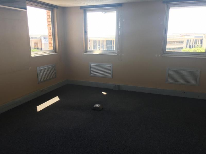 To Let commercial Property for Rent in Kosmosdal Gauteng