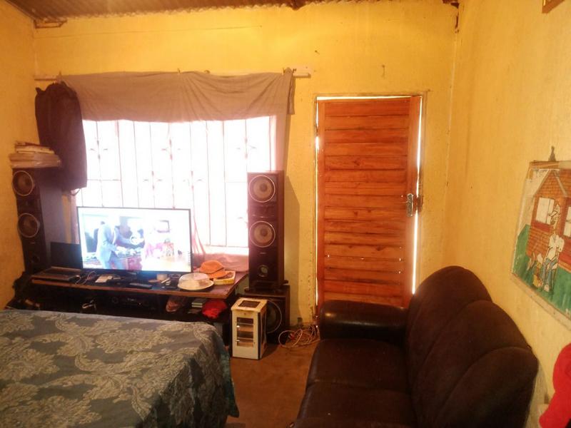 2 Bedroom Property for Sale in Naledi Gauteng