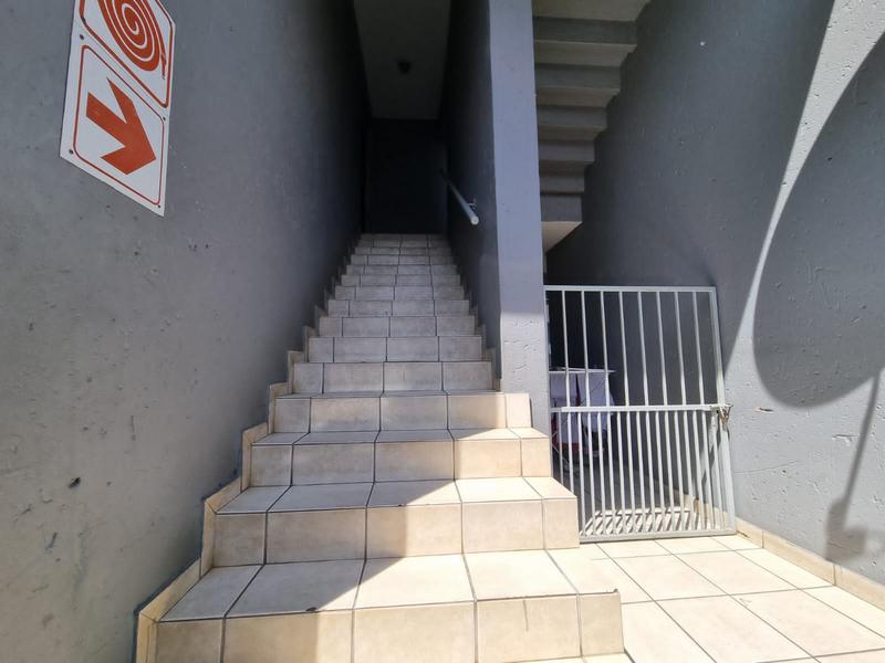 To Let 2 Bedroom Property for Rent in Bardene Gauteng