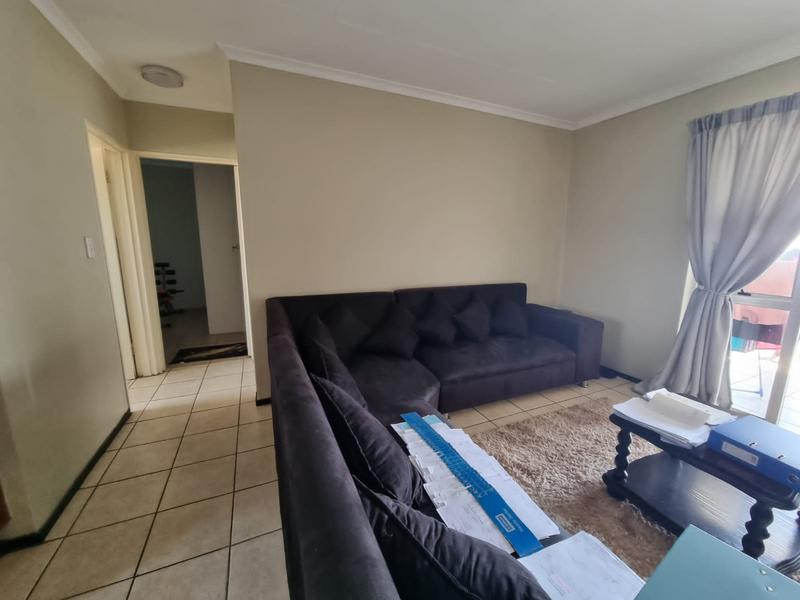 To Let 2 Bedroom Property for Rent in Bardene Gauteng