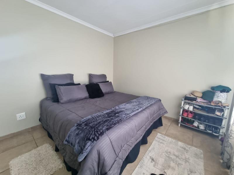 To Let 2 Bedroom Property for Rent in Bardene Gauteng