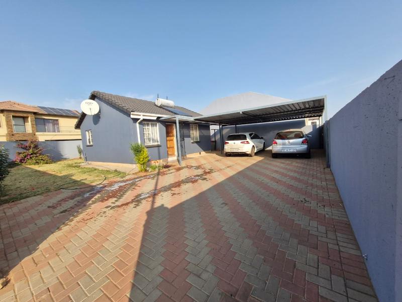 2 Bedroom Property for Sale in Crystal Park Gauteng