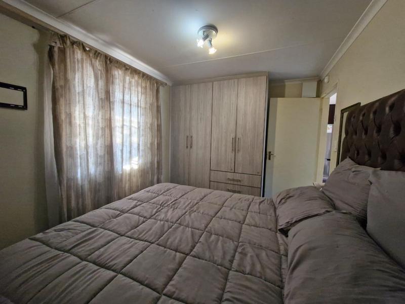 2 Bedroom Property for Sale in Crystal Park Gauteng