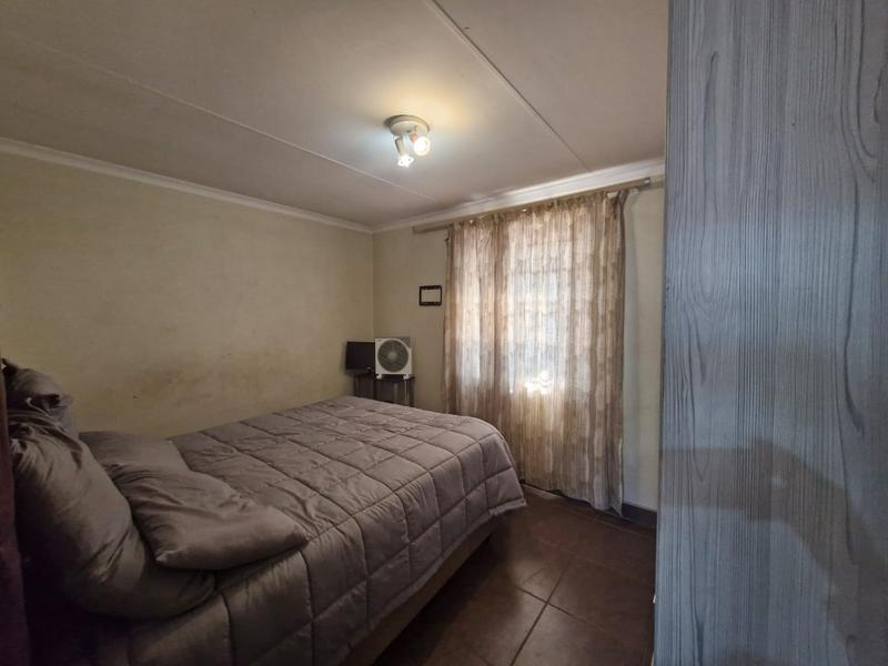 2 Bedroom Property for Sale in Crystal Park Gauteng