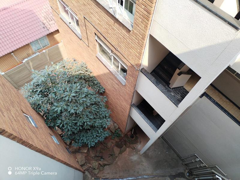 2 Bedroom Property for Sale in Johannesburg Gauteng