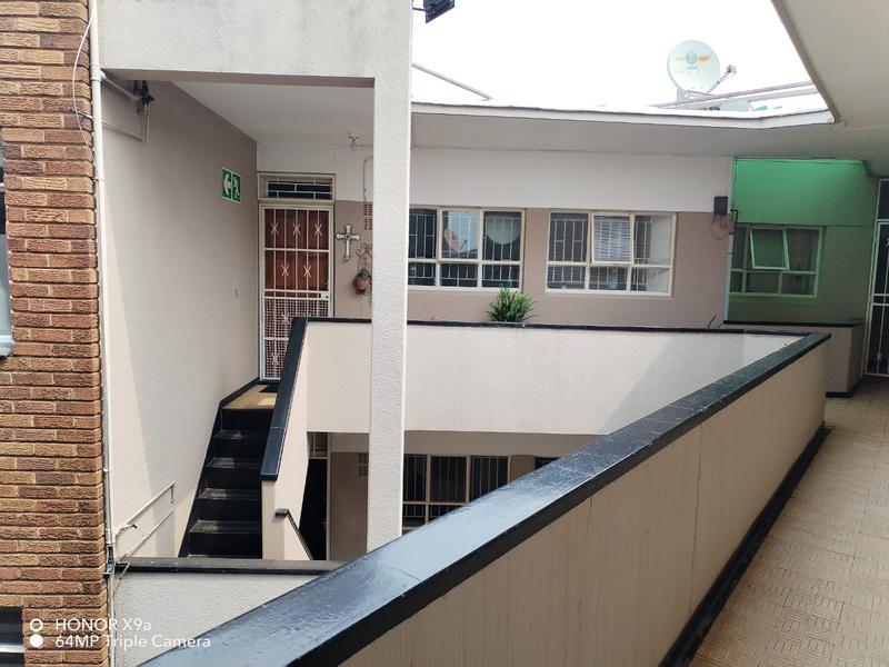 2 Bedroom Property for Sale in Johannesburg Gauteng