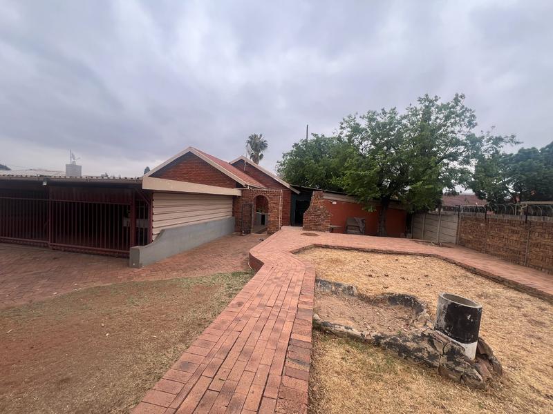 4 Bedroom Property for Sale in Claremont Gauteng