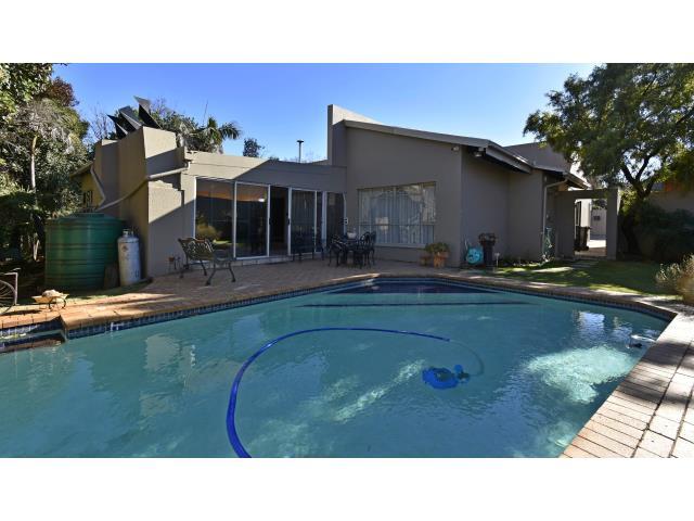 4 Bedroom Property for Sale in Bassonia Gauteng