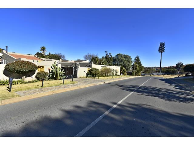 4 Bedroom Property for Sale in Bassonia Gauteng