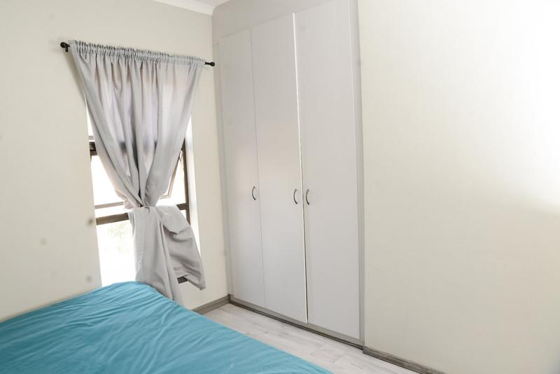 2 Bedroom Property for Sale in Barbeque Downs Gauteng