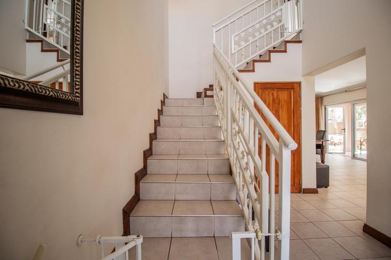 3 Bedroom Property for Sale in Greenstone Hill Gauteng