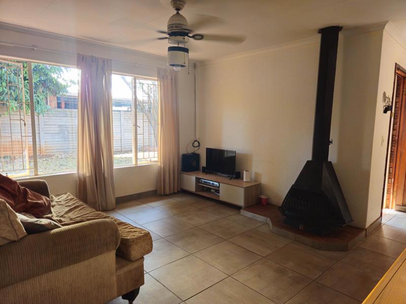 3 Bedroom Property for Sale in Pierre Van Ryneveld Gauteng