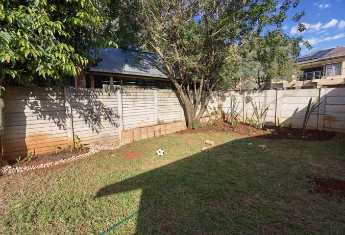 3 Bedroom Property for Sale in Pierre Van Ryneveld Gauteng