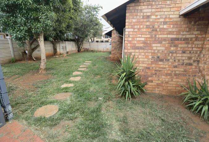 3 Bedroom Property for Sale in Pierre Van Ryneveld Gauteng