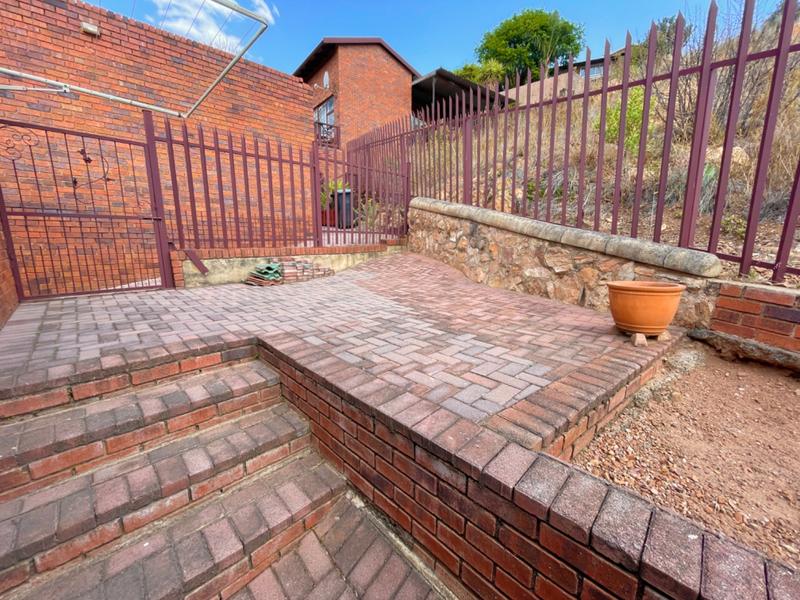 3 Bedroom Property for Sale in Kenmare Gauteng