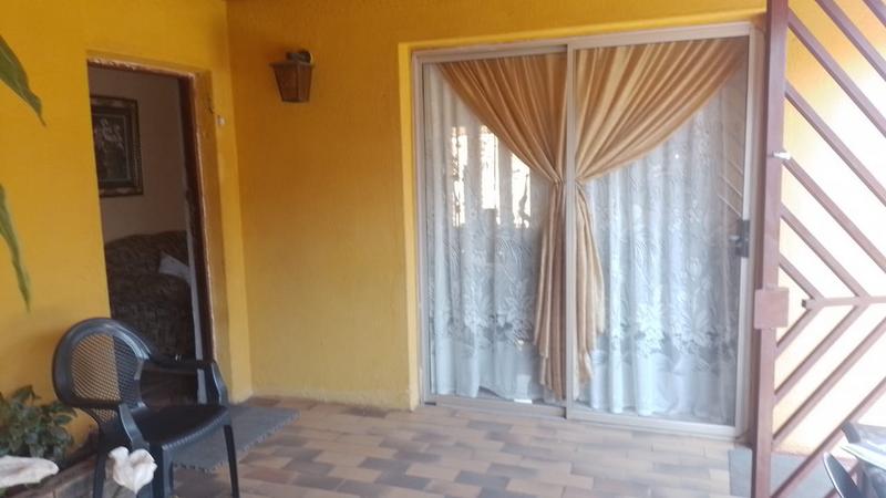 3 Bedroom Property for Sale in Toekomsrus Gauteng