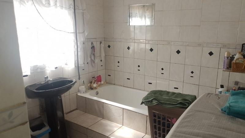 3 Bedroom Property for Sale in Toekomsrus Gauteng