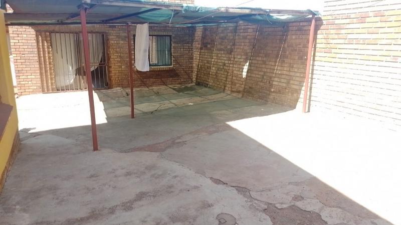 3 Bedroom Property for Sale in Toekomsrus Gauteng