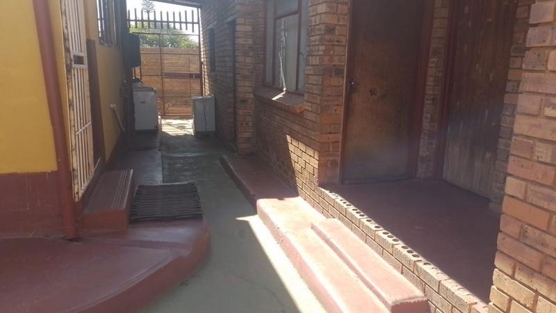 3 Bedroom Property for Sale in Toekomsrus Gauteng