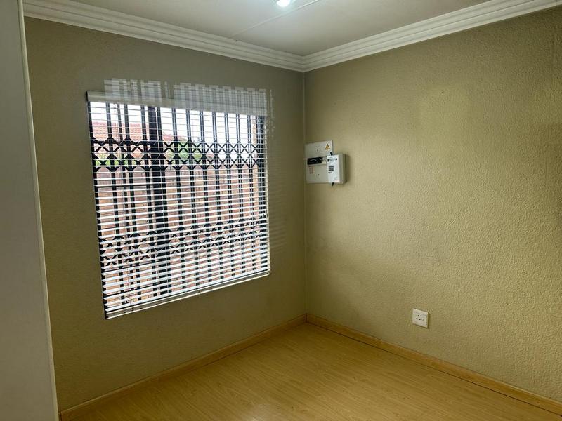 To Let 2 Bedroom Property for Rent in Halfway Gardens Gauteng