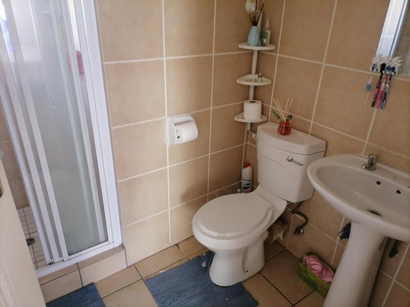 2 Bedroom Property for Sale in Erand Gardens Gauteng