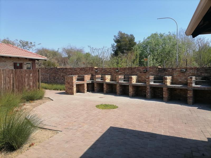 2 Bedroom Property for Sale in Erand Gardens Gauteng