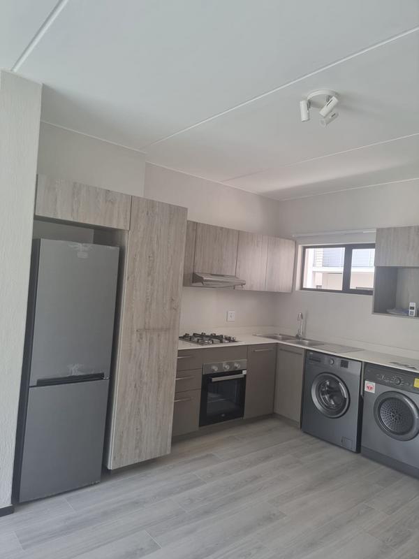 To Let 2 Bedroom Property for Rent in Fourways Gauteng