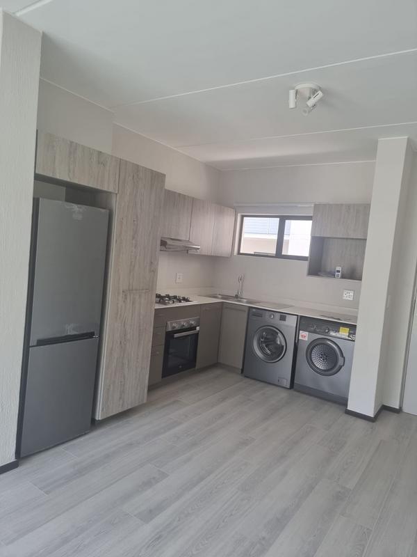 To Let 2 Bedroom Property for Rent in Fourways Gauteng