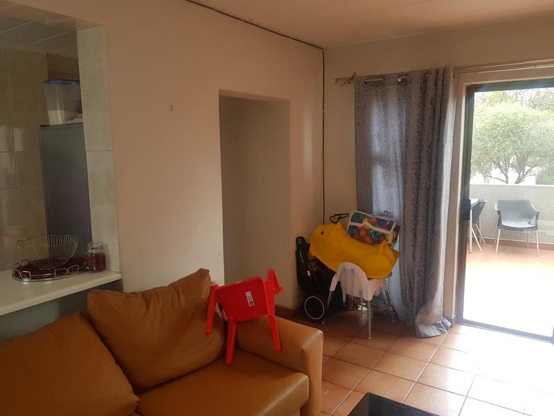 To Let 2 Bedroom Property for Rent in Bryanston Gauteng