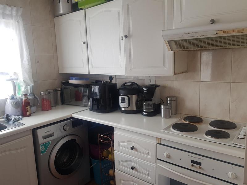 To Let 2 Bedroom Property for Rent in Bryanston Gauteng