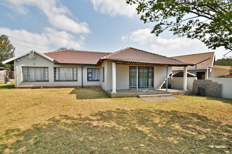 5 Bedroom Property for Sale in Croydon Gauteng