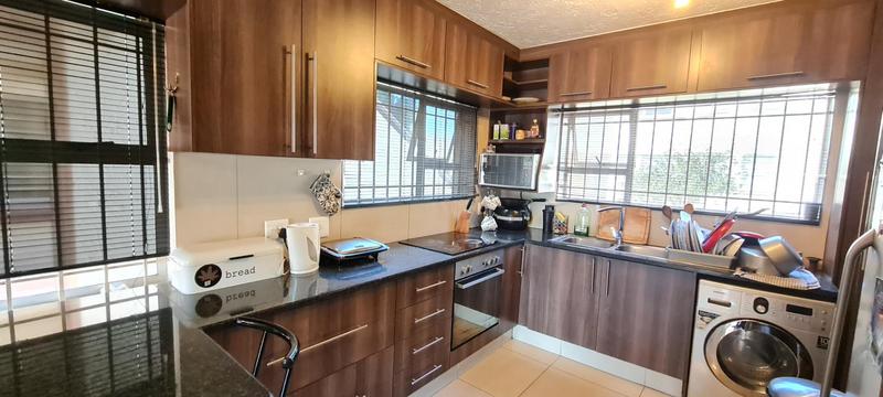 3 Bedroom Property for Sale in Bedfordview Gauteng