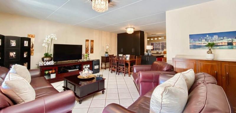 4 Bedroom Property for Sale in Woodmead Gauteng