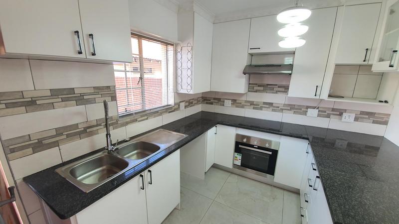 2 Bedroom Property for Sale in Montana Gauteng