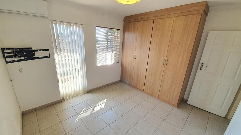 2 Bedroom Property for Sale in Montana Gauteng