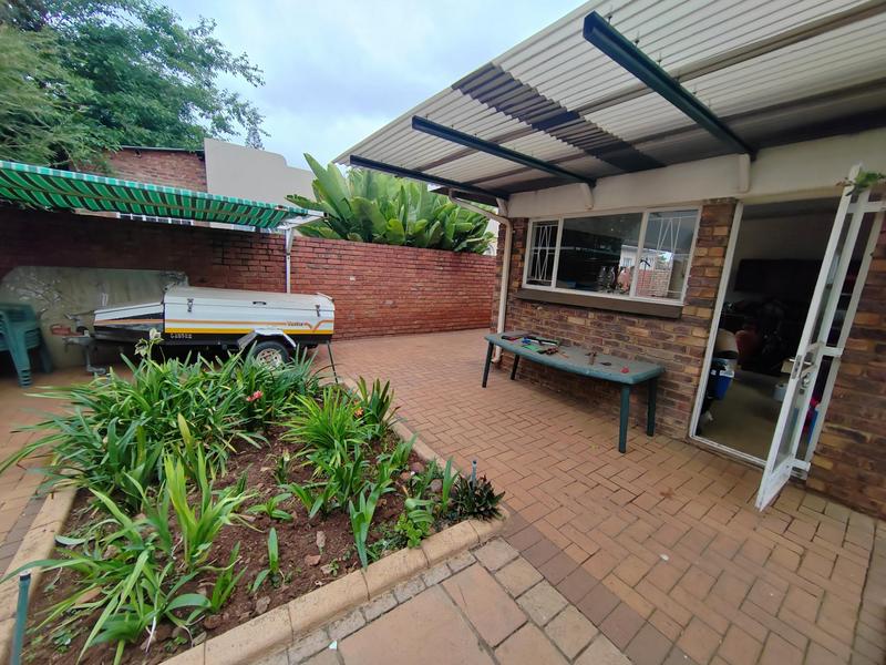 4 Bedroom Property for Sale in Sinoville Gauteng