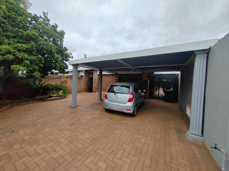 4 Bedroom Property for Sale in Sinoville Gauteng