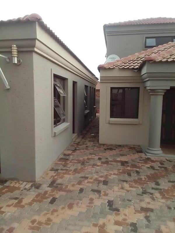 To Let 2 Bedroom Property for Rent in Dawn Park Gauteng