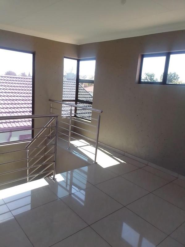 To Let 2 Bedroom Property for Rent in Dawn Park Gauteng