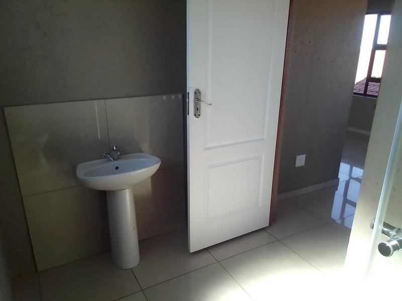 To Let 2 Bedroom Property for Rent in Dawn Park Gauteng