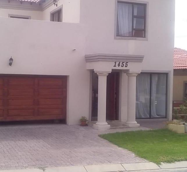 To Let 4 Bedroom Property for Rent in Noordwyk Gauteng