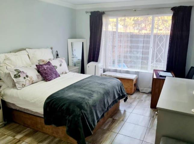 2 Bedroom Property for Sale in Robindale Gauteng