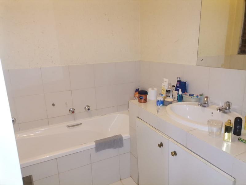 2 Bedroom Property for Sale in Woodmead Gauteng